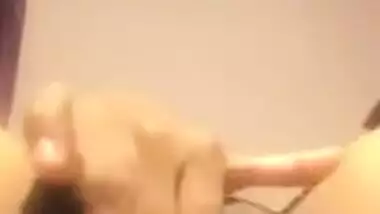 Indian milf rubbing her black pussy hard moaning for u