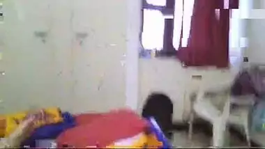 Sexy bhabhi’s hot threesome video clip