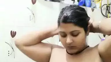 Milk tanker bhabhi nude bath viral hot show