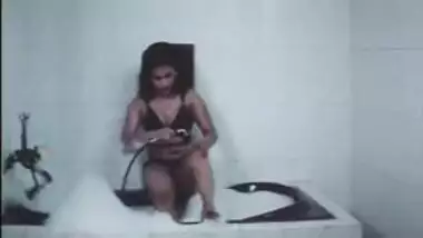 Mugguru Pativrathalu Spicy Scene 1
