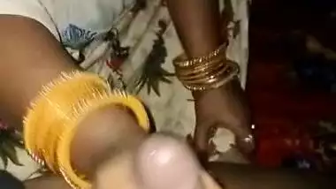 Bihari Bhabhi giving blowjob to hubby