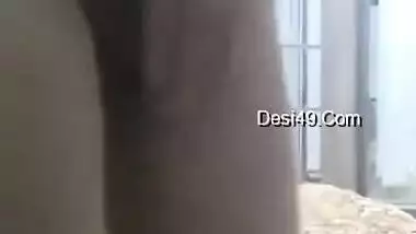 Today Exclusive- Horny Paki Girl Sucking Her Boobs