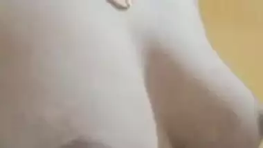 Indian girl topless sex chat with lover