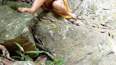 Mom Risky Outdoor Fucked By Stranger During Bath In River Public Sex