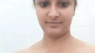 Cute Punjabi Girl Showing Boobs