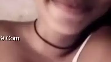 Cute Girl Shows Her Pussy To Lover On Video Call