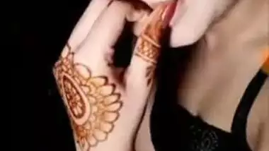 Nude girl shows her butt and enjoys video call sex