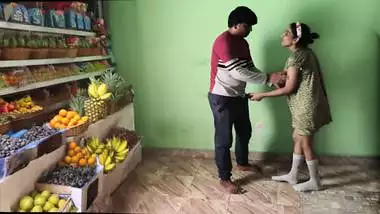 Viral Indian Fruit seller Fucking MMS