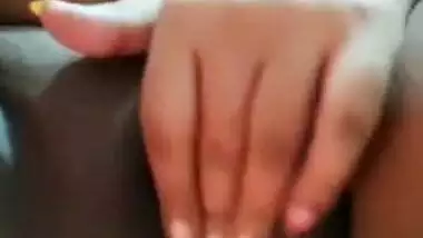 Kolkata milf shows boobs and pussy on Desi video call sex