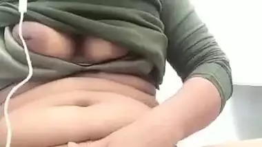 Sexy Rajshahi girl masturbating using vegetable dildo sex