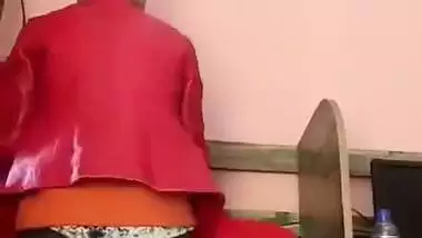 Kashmiri girl fucks in the internet cafe in desi porn