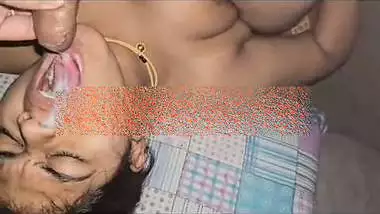 Wife gives a Telugu blowjob to her North Indian husband