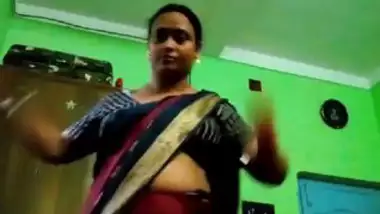 380px x 214px - Tamil Mom Dress Changing Wep Cam Seeing xxx desi porn videos at  Xxxhindividoes.com
