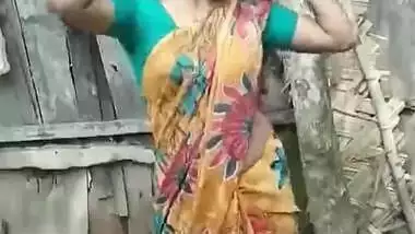 Sexy naval big boob babe bangla babe dancing