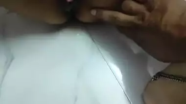 A lady fuck her devar in a desi latest sex video