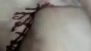 Desi Girl Playing With Boob One More clip