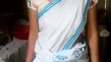Desi Bangladesi Randi Sex in Open Field