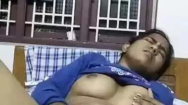 Desi Wife masturbating Beautiful Expression