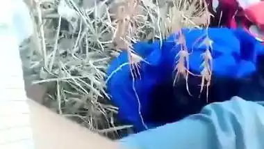 Hairy chut wali ladki ki outdoor chudai video