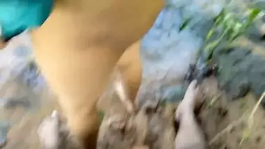 Girlfriend Outdoor Risky Public Sex Milf Fucking with Lovely