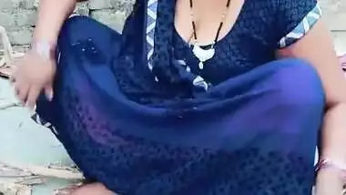 Bhabi Hot Boobs Show