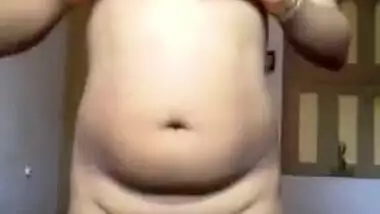 Gujarati Bhabhi Flaunting Her Busty Body