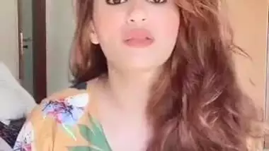 Girls apni chut ka colour light kre