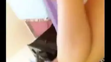 Desi naughty Sister Possing her Shaved Pussy Scandal