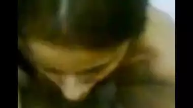 Bangladeshi young bhabhi given hot blowjob session mms