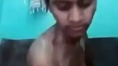 Bangladeshi girl taking nude bath on video call
