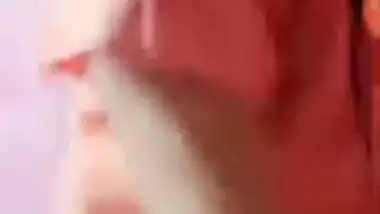 Live cam cute girl playing with boobs and hairy pussy
