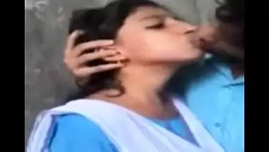 Indian teen xxx mms of Jaipur college girl with lover in uniform