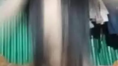 Beautiful Desi XXX girl’s full nude show on video call