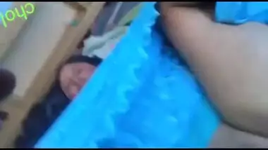 Viejo pero la chola tiene una vagina sabrosa