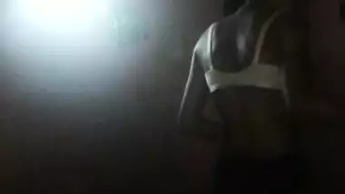 Bhabi nude showing