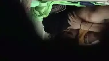 Village girlfriend fucking caught by friend through hole