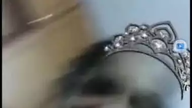 Desi Bhabi Masturbating on Video Call