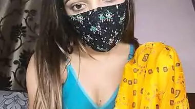 Indian Sexy Beautiful Babe Mansi Cam Show