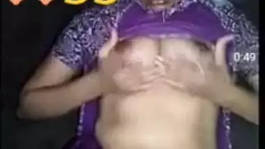 Boobs flashing is good but it doesn't turn Indian wench into a pornstar