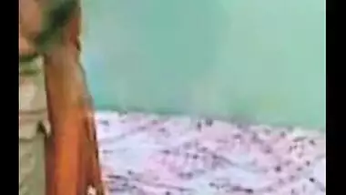 Hidden cam mms sex scandal of desi bhabhi online!