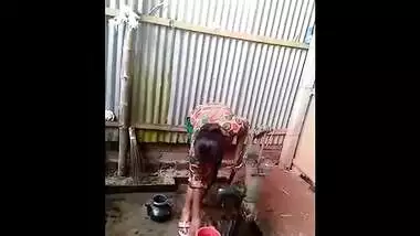 Desi Village Girl Outdoor Shower