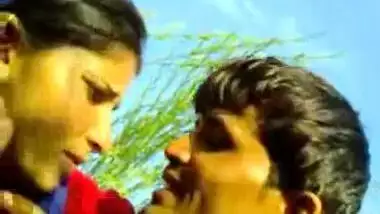 Tamil couples outdoor sex video to tempt your sex mood