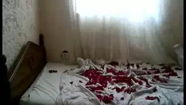 Newly Married Desi couple sex Desi MMS video