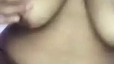 Desi collage girl showing her nude