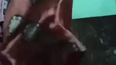 Chennai Bhabhi In Shower