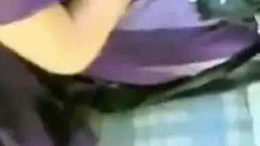 Hot Mallu Girl Showing Boobs In Bus