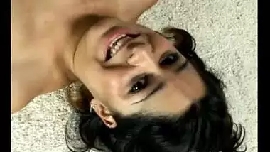 Desi bhabi bathroom sex in free porn site
