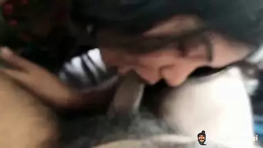 Tamil sex of a Salem girl sucking a dick erotically
