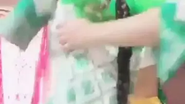 Married Bangladeshi beauty stripping saree fully nude