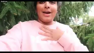 Horny NRI Showing Huge tits 2 Clips Updates